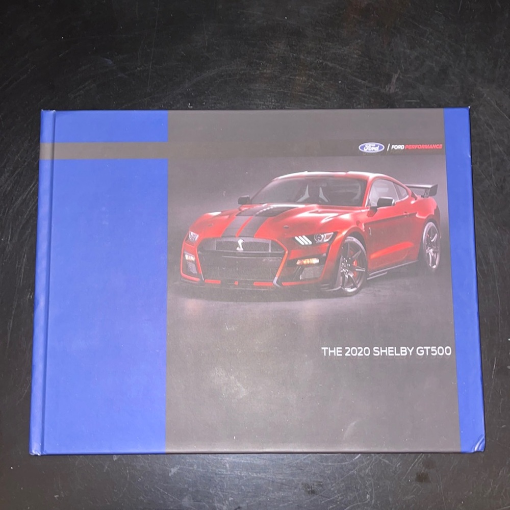 Ford GT500 book